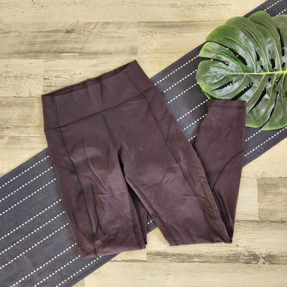 Lululemon In Movement 7/8 Tight Leggings Everlux Black Size 4 - Picture 7 of 9